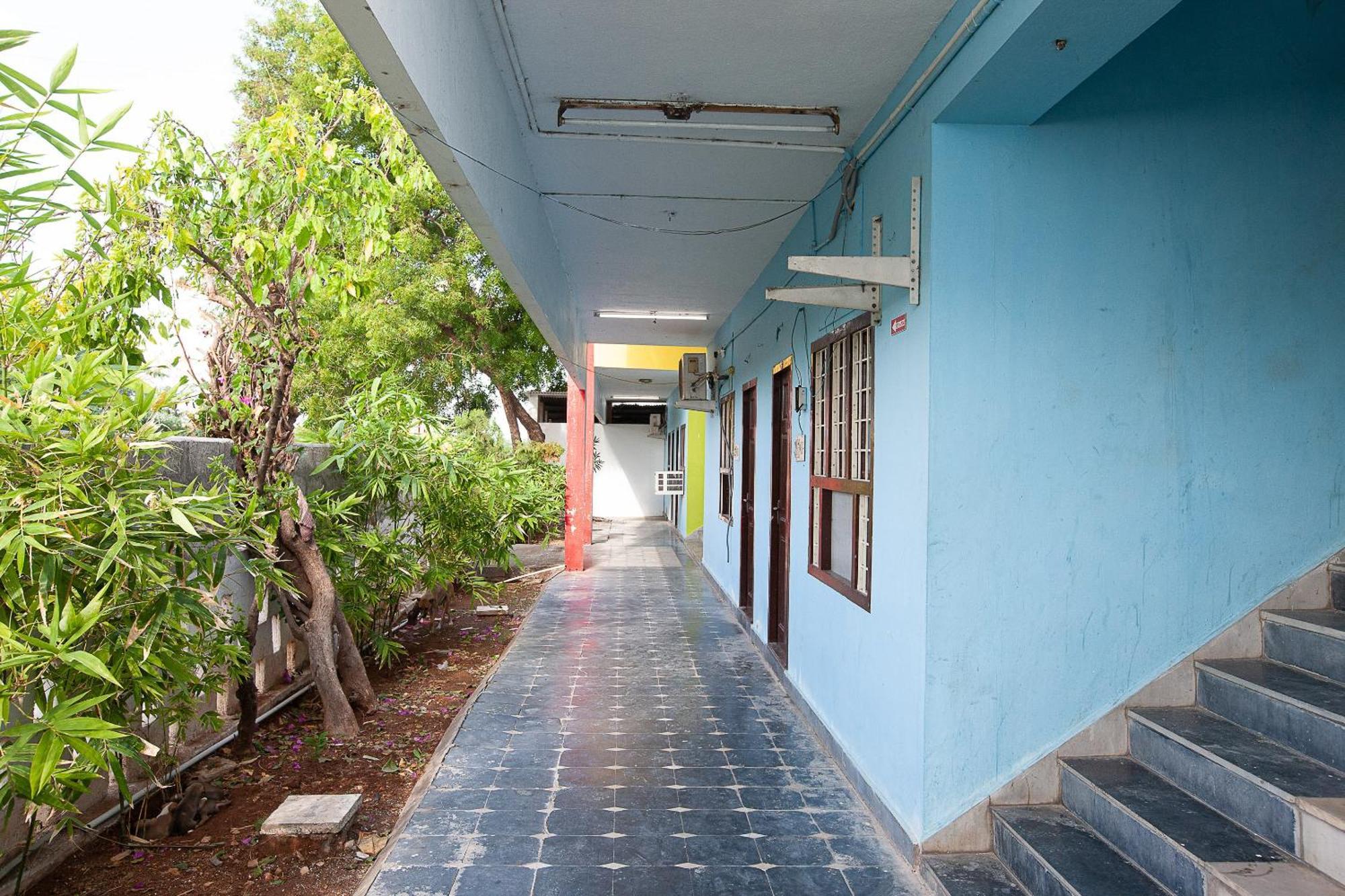 Collection O Ammayi Hotels & Resorts Tiruvannamalai Ngoại thất bức ảnh