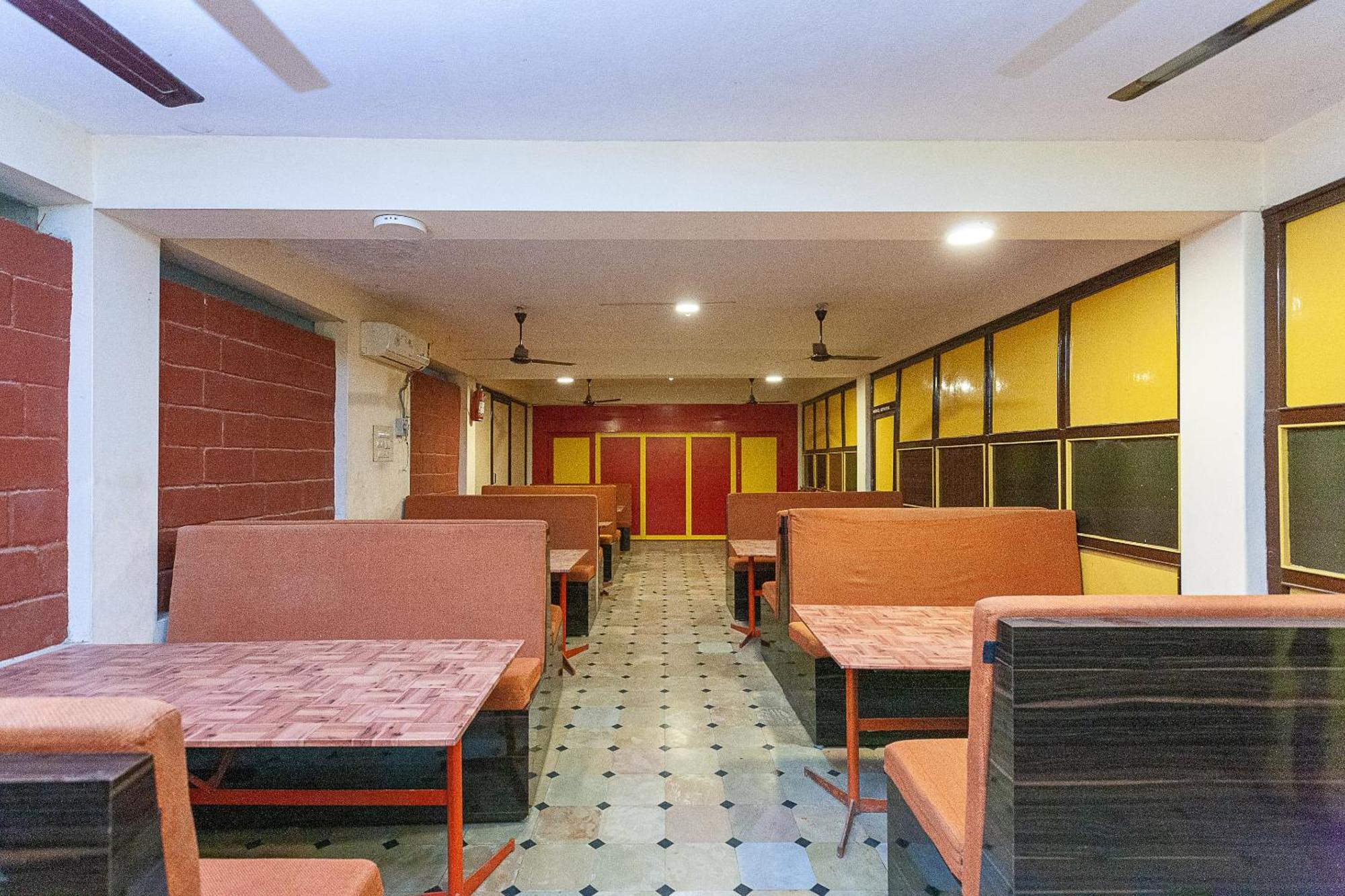 Collection O Ammayi Hotels & Resorts Tiruvannamalai Ngoại thất bức ảnh