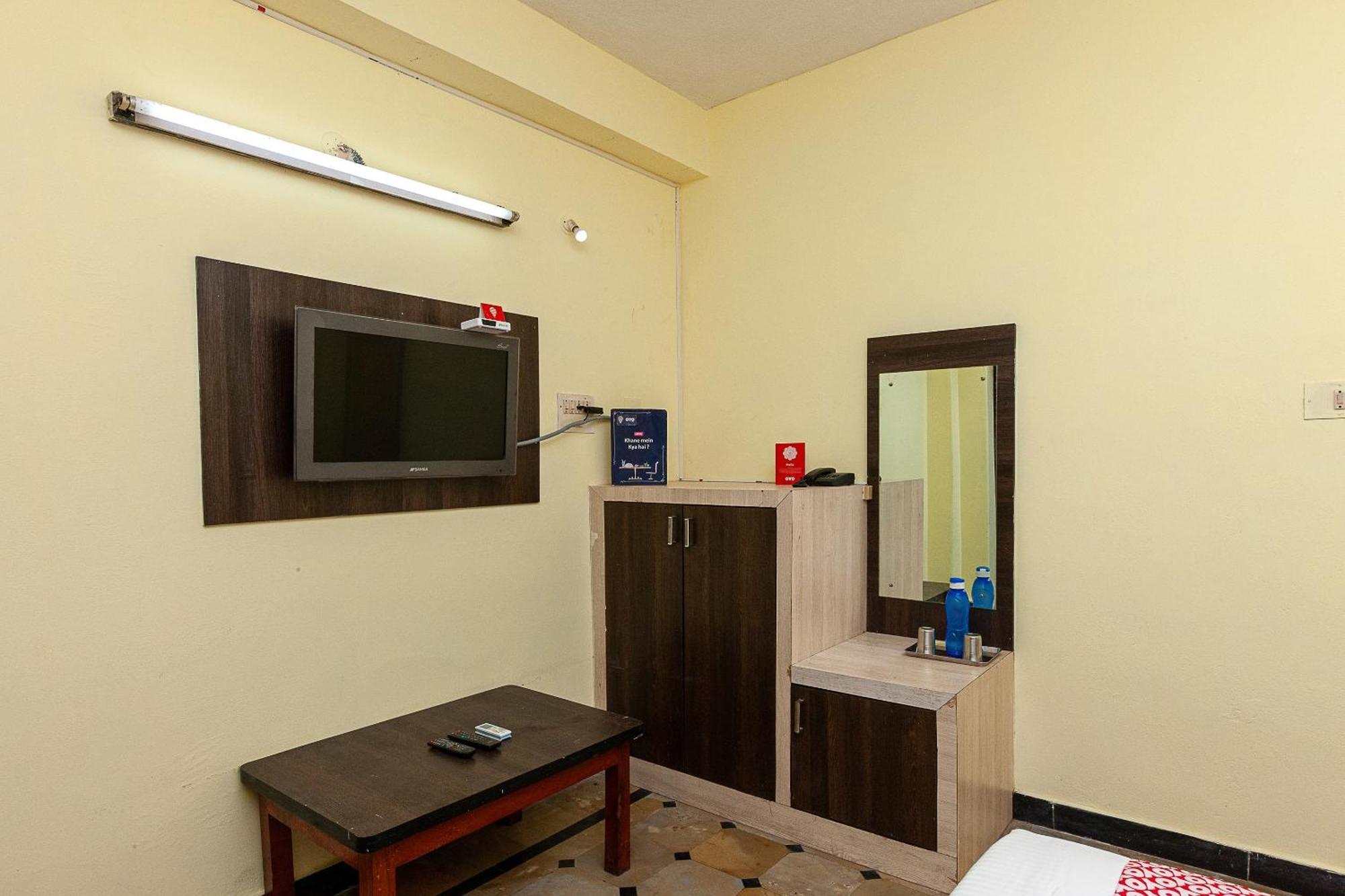 Collection O Ammayi Hotels & Resorts Tiruvannamalai Ngoại thất bức ảnh